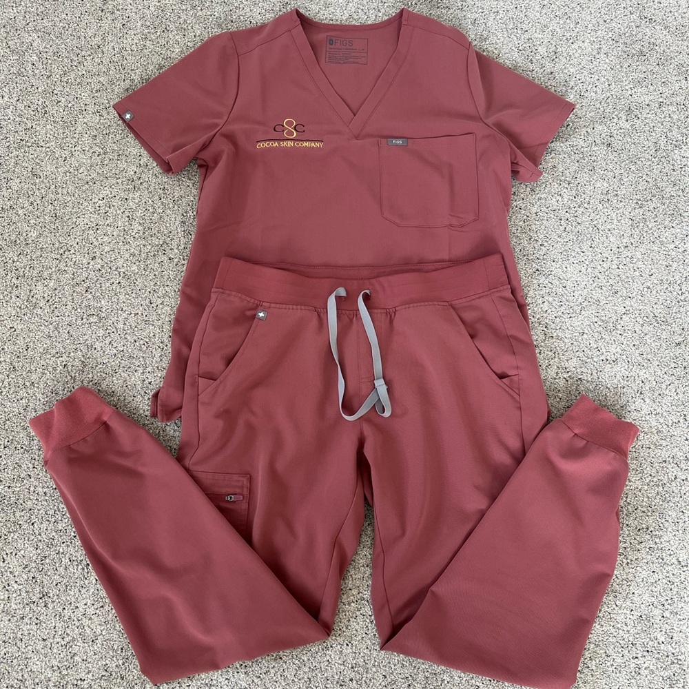Figs Joggers & V-Neck Scrub Top in Dusty Rose with Gold Embroidery